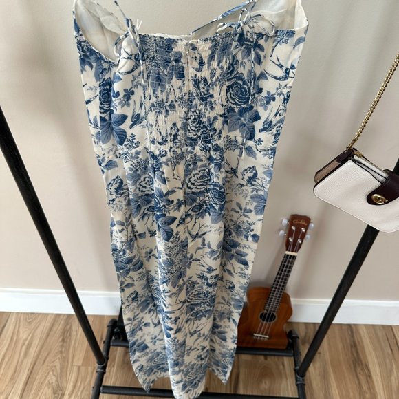 Reformation Kourtney Dress in Pompadour - Picture 11 of 12